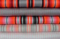 Textiles de múltiples materiales de Angharad